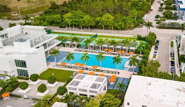 Building Photo - 6401 NW 103rd Pl