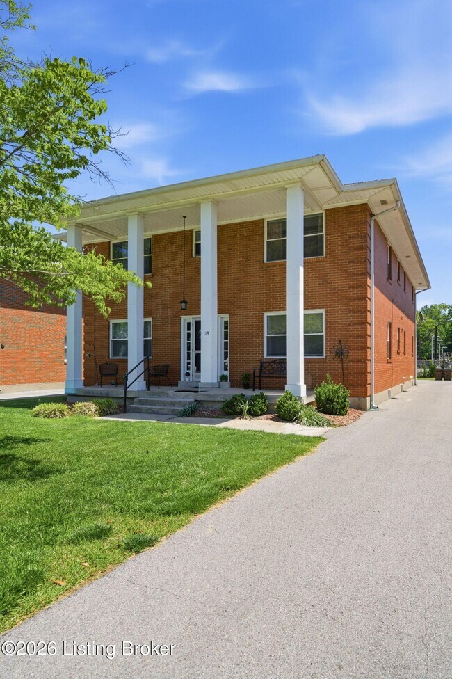 Building Photo - 119 McArthur Dr