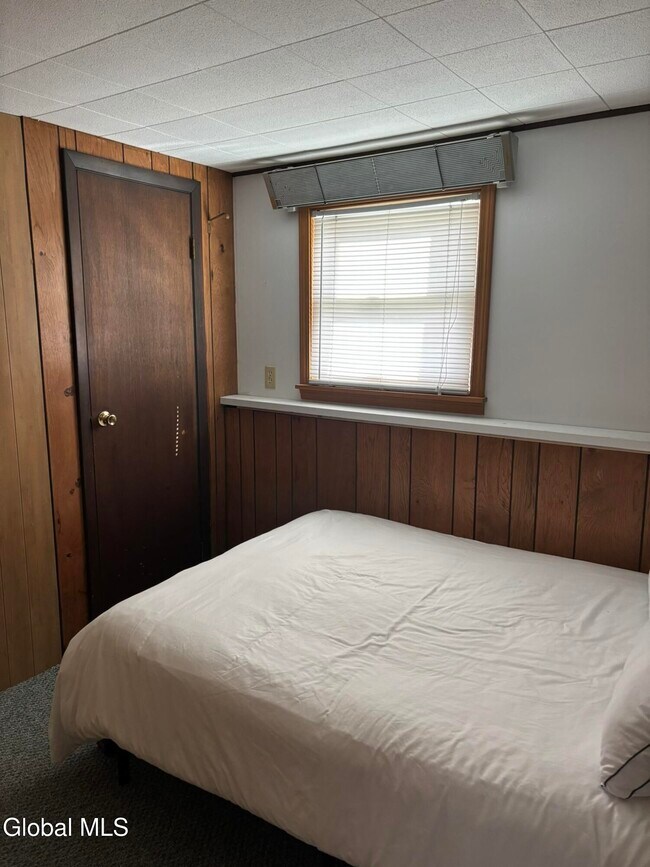 Building Photo - 52 Trottingham Rd