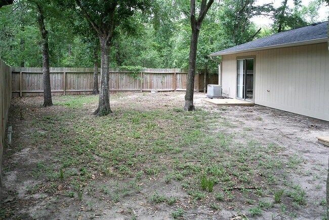 Building Photo - 9 Wolfhound Ln