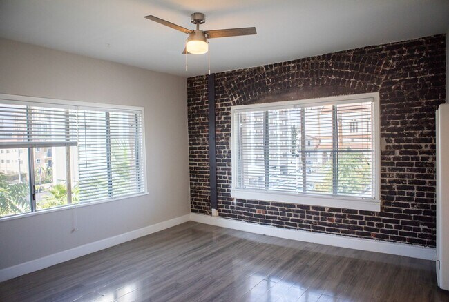Interior Photo - 8th Street Apartments