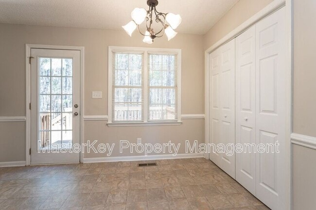 Building Photo - 1021 Amber Acres Ln