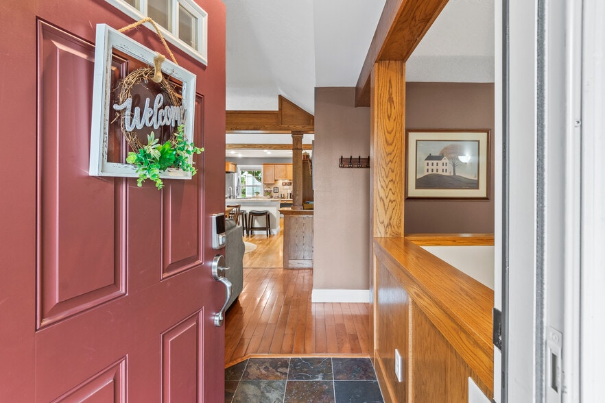 Building Photo - 6538 18th Street Rd