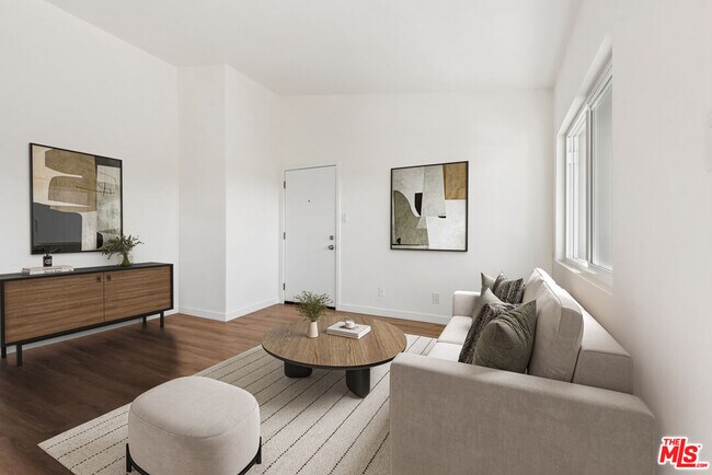 Building Photo - 836 Ashland Ave