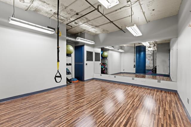 Building Photo - 1122 Jackson St