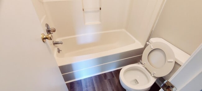 Building Photo - 4501 Plainview Ct