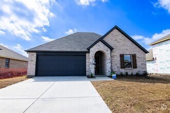 Building Photo - 541 Meadow Run Dr