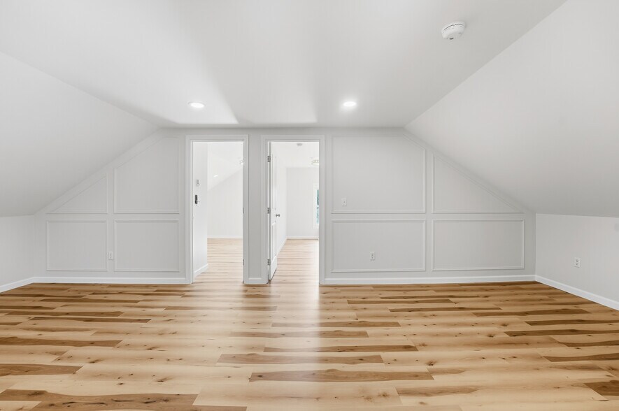 Building Photo - 22 Vernon St