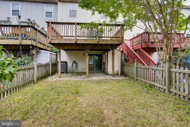 Building Photo - 1027 Pirates Ct