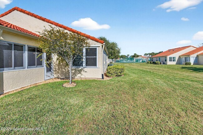 Building Photo - 737 Green Valley Ln