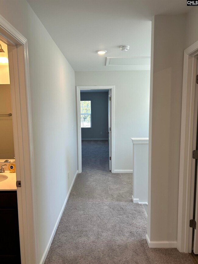 Building Photo - 437 Pinaster Path