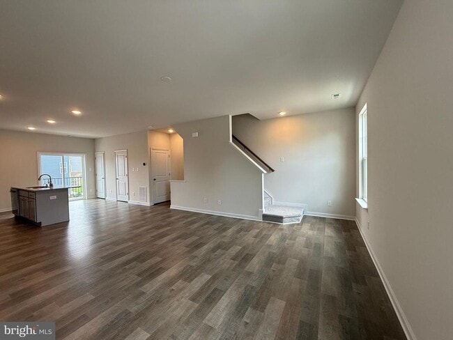 Building Photo - 2125 Grand Reserve Ln