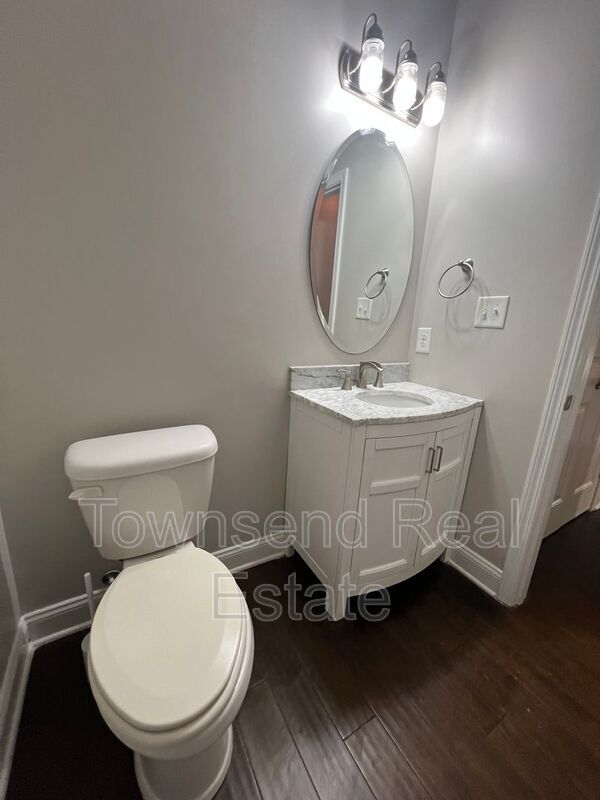 Building Photo - 3233 Northgate Dr