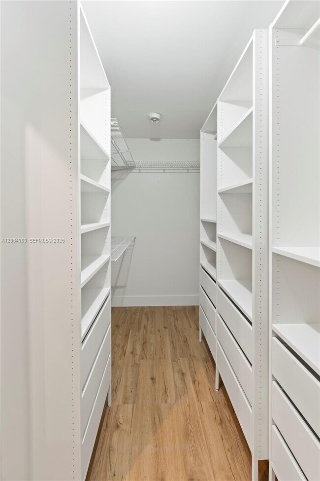 Building Photo - 15026 SW 141st Ct