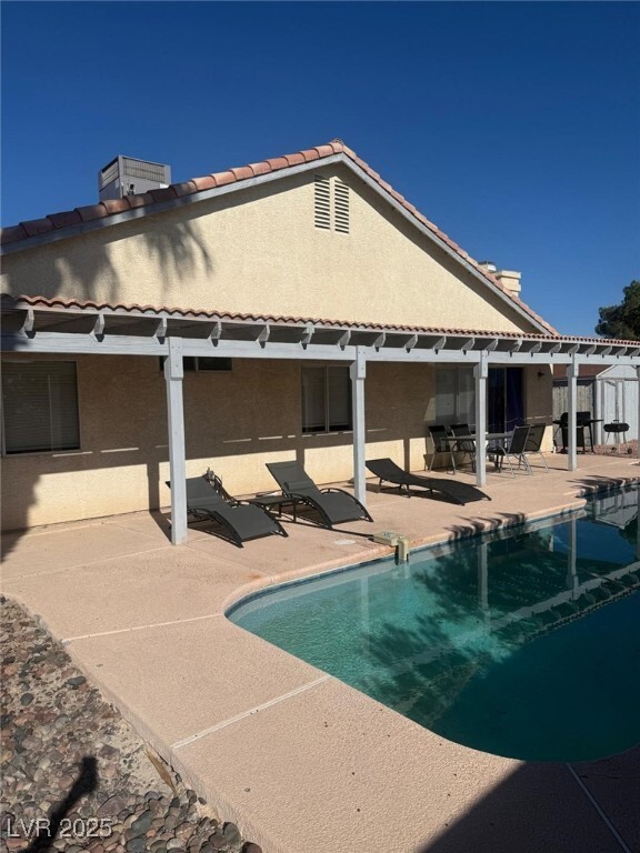 Building Photo - 745 Gullwing Ln