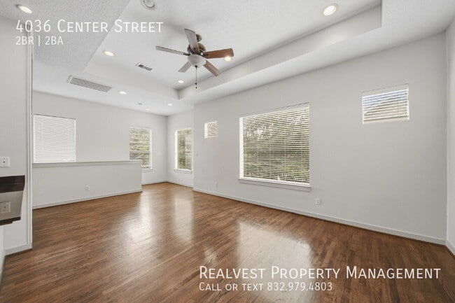 Building Photo - 4036 Center St