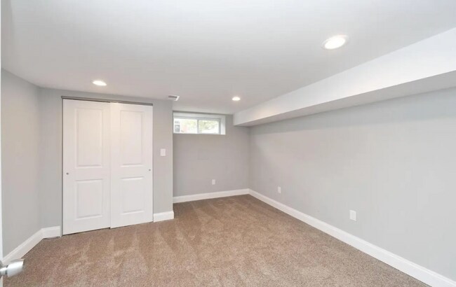 Building Photo - 41 N Linwood Ave