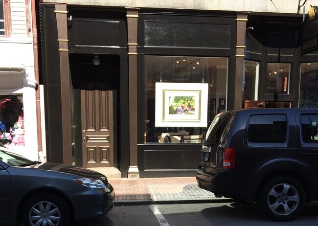 Street entrance - 43 Market St