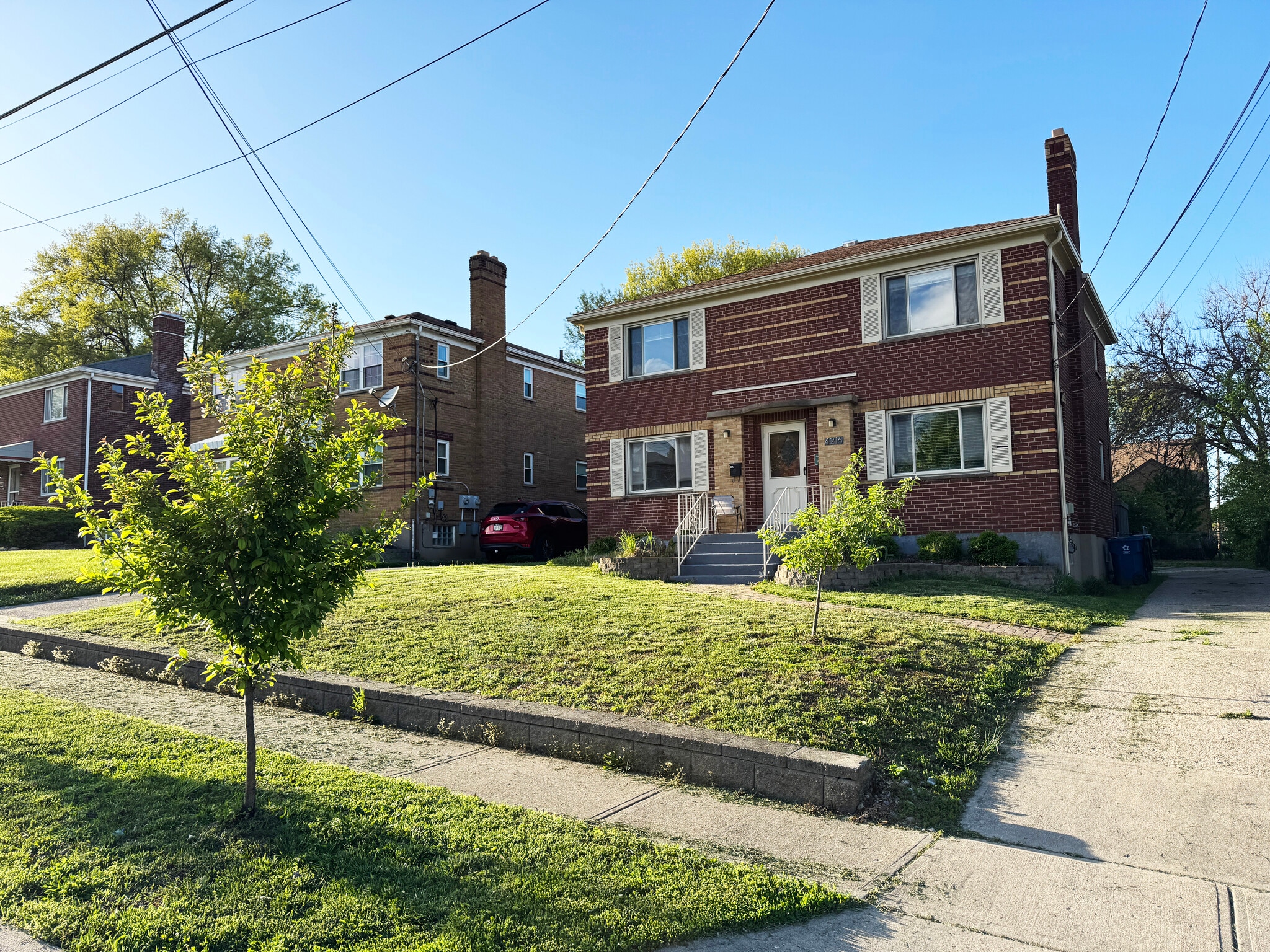 Building Photo - 4216 Applegate Ave