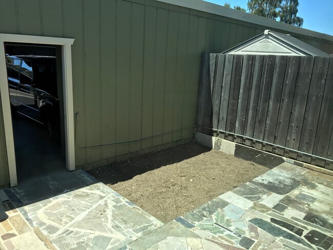 Building Photo - 149 Harbor Oaks Cir