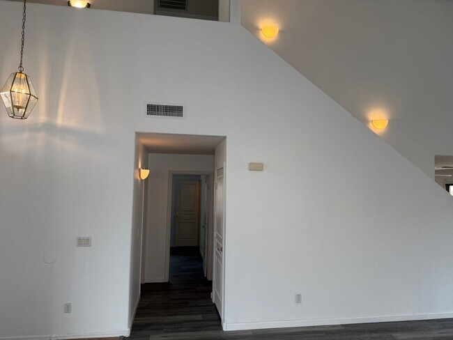 Building Photo - 2712 E Denim Trail