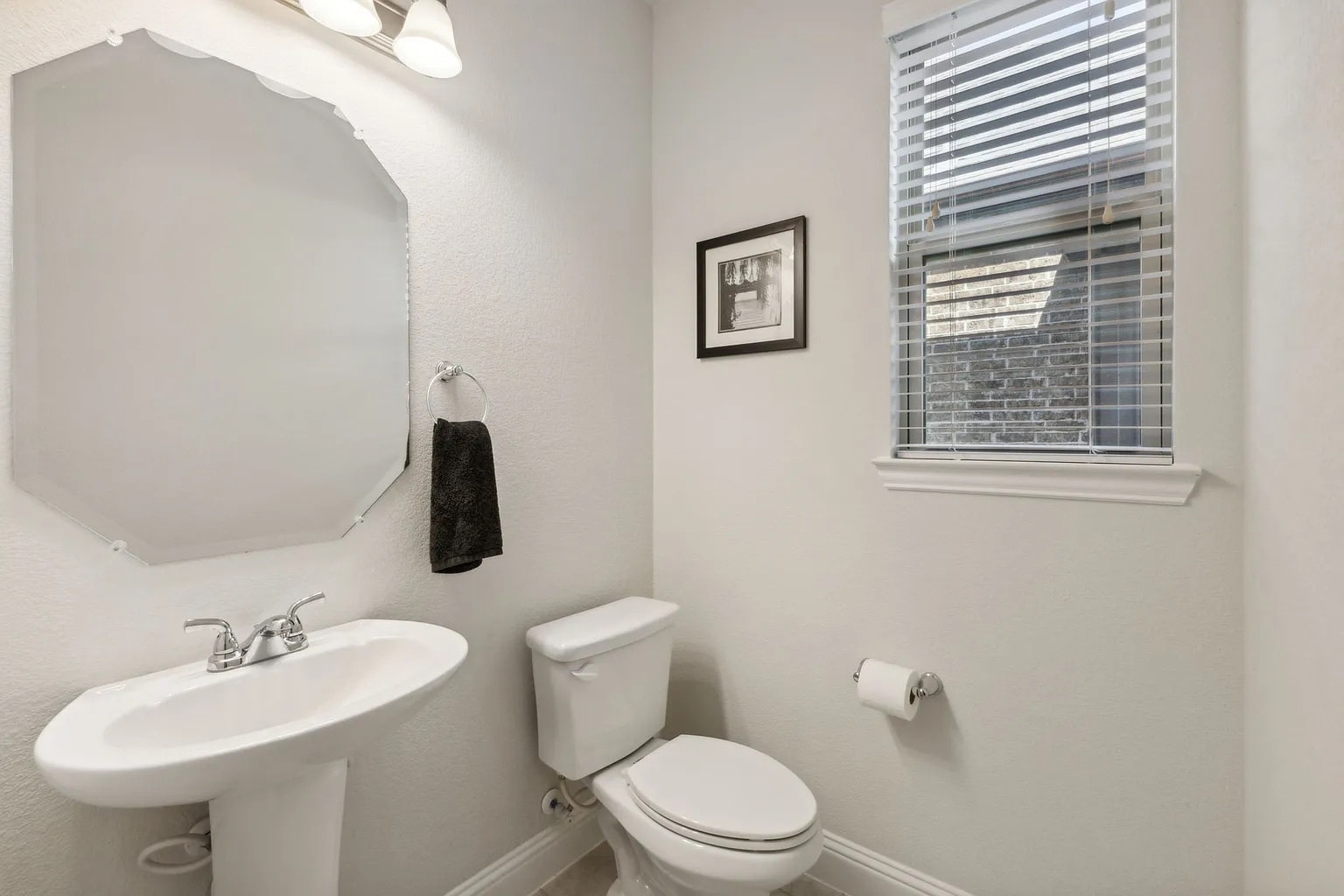 Building Photo - 5601 Bottiglia Way