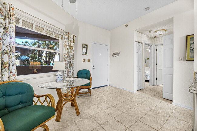 Building Photo - 104 Surfview Dr