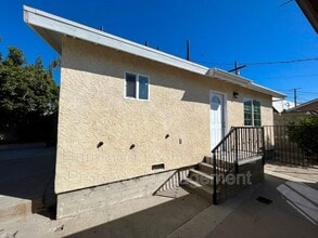 Building Photo - 12110 Bromont Ave