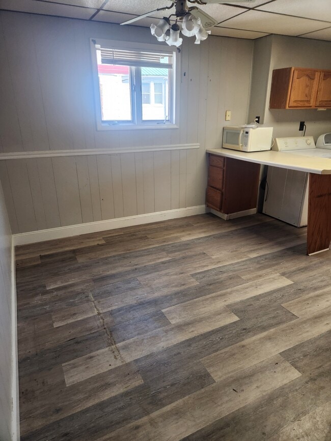 Building Photo - 29 S F St