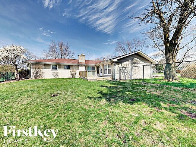 Building Photo - 16322 Kenwood Ave