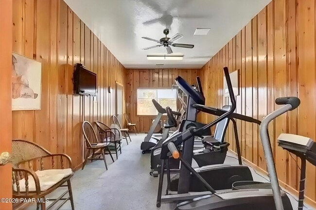 Building Photo - 2518 Hilltop Rd