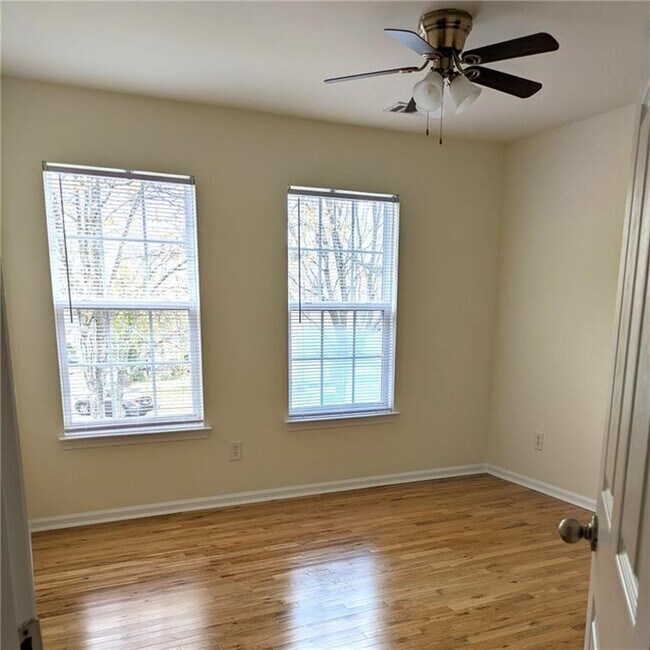 Building Photo - 3075 Whittier Way