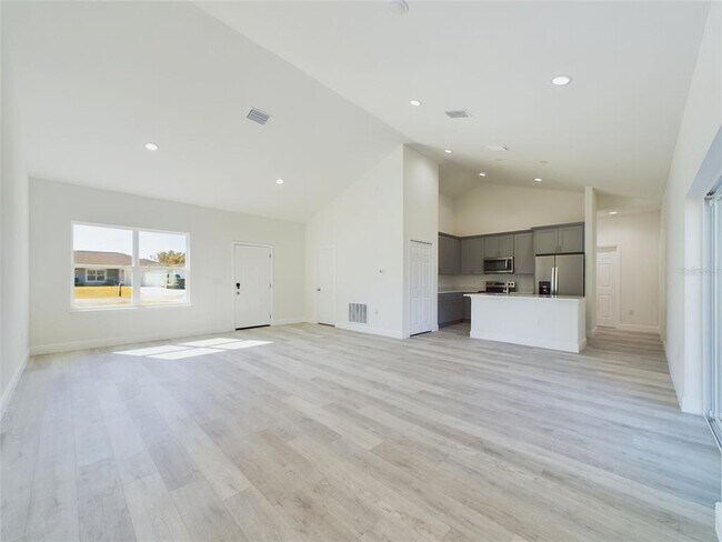 Building Photo - 2627 SW 154th Place Rd