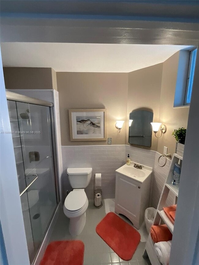 Building Photo - 10210 Collins Ave