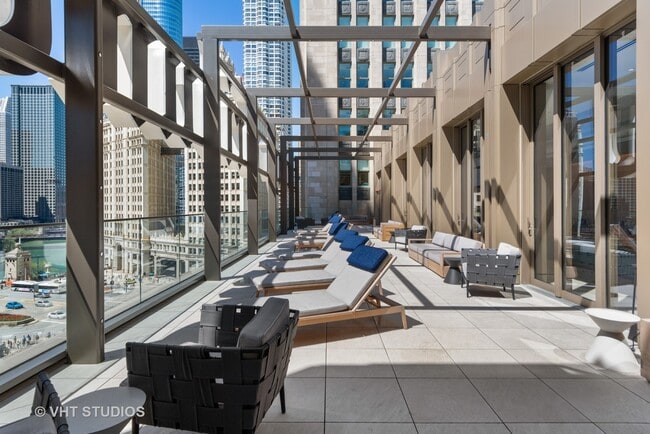Building Photo - 435 N Michigan Ave