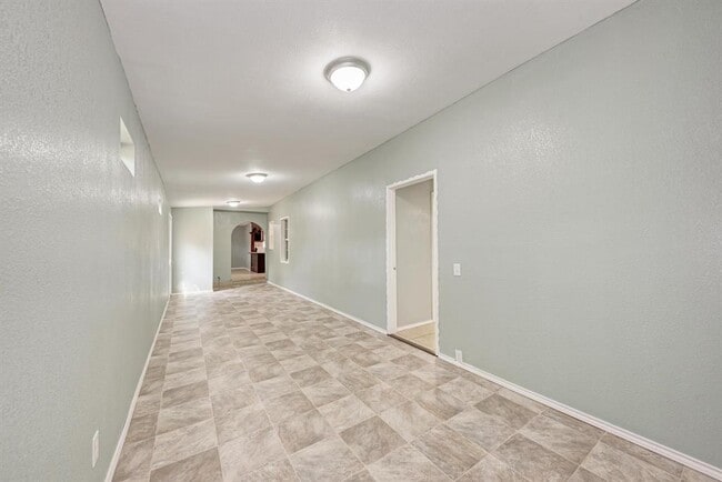 Building Photo - 4701 Bandera Rd