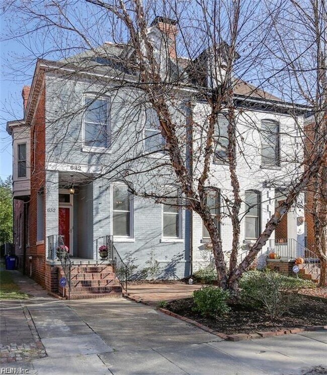 Building Photo - 632 Redgate Ave