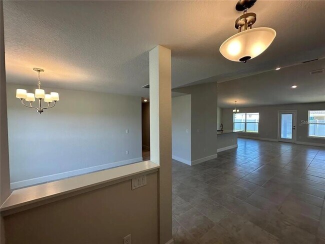 Building Photo - 4984 SW 91st PL
