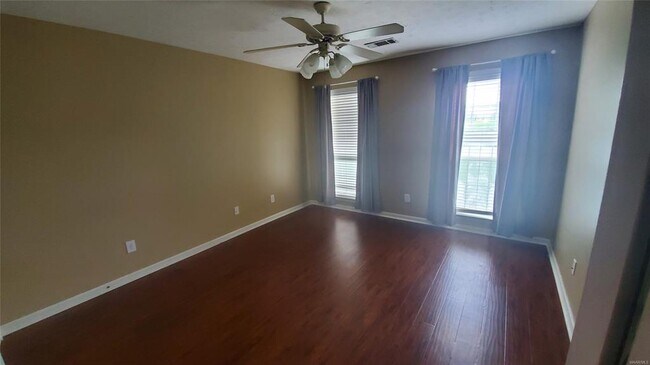 Building Photo - 8755 Ridgestone Ct