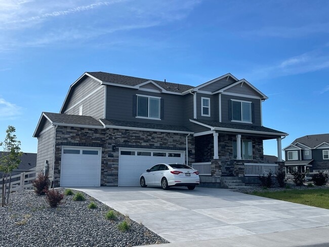 Building Photo - Live Lavishly in Crystal Valley Ranch