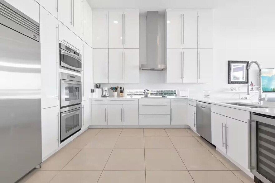 Building Photo - 141 S Atlantic Ave