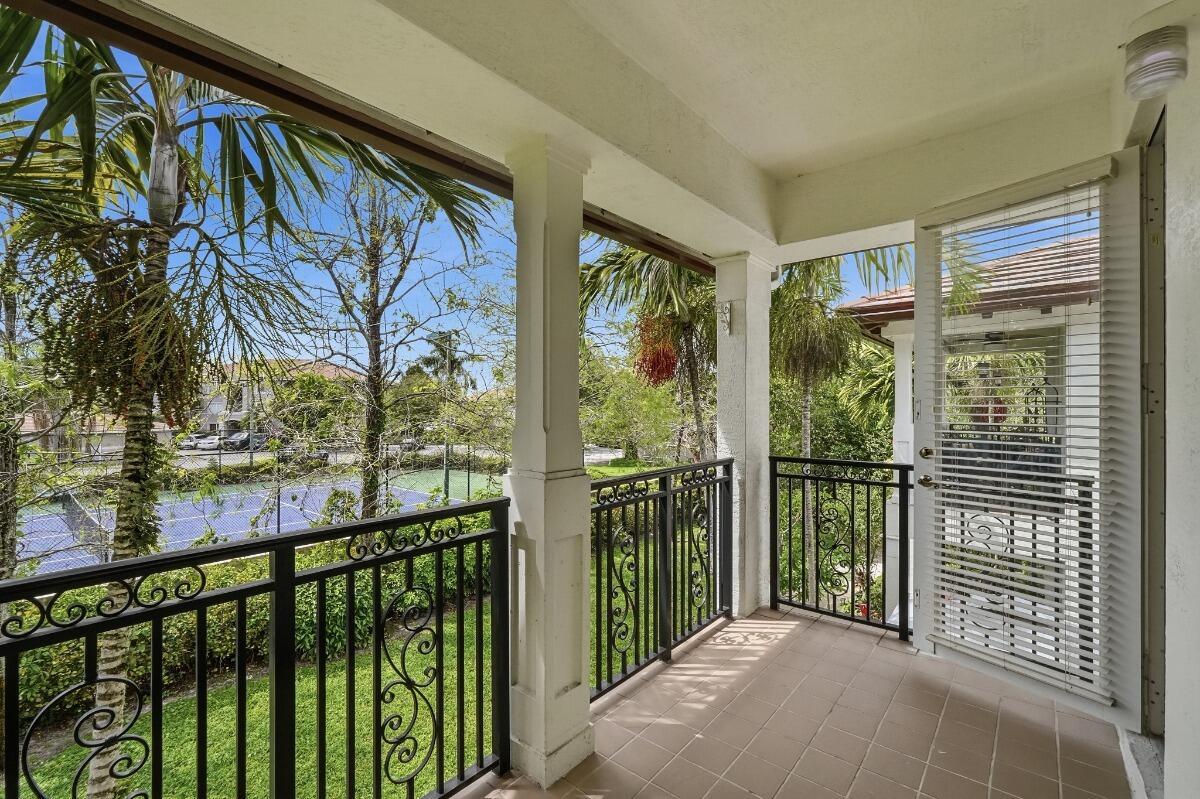 Building Photo - 4501 Mimosa Ter