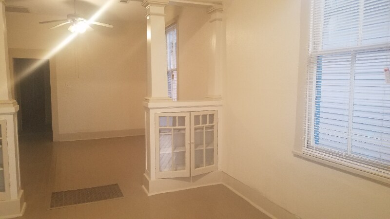 Building Photo - 1239 France St