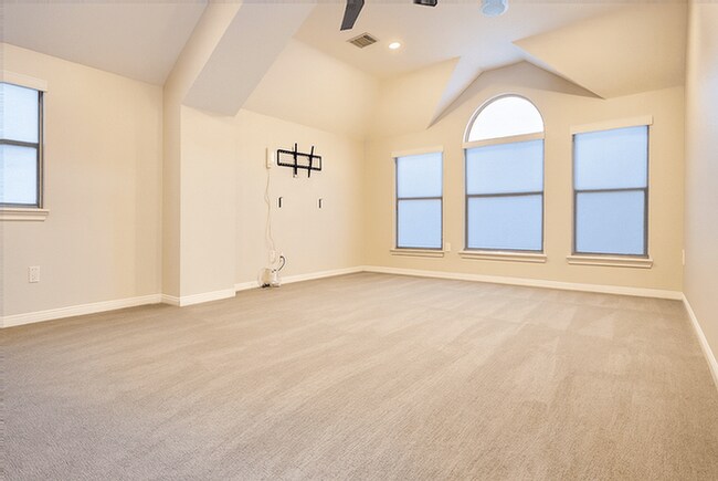 Building Photo - 15427 Bay Tree Landing