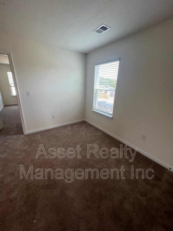 Building Photo - 3031 Nicole Cir