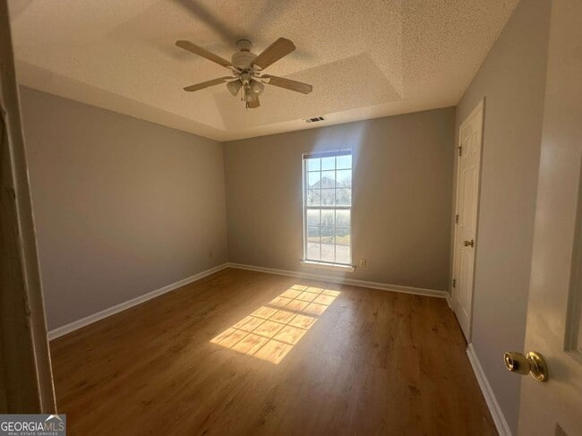 Building Photo - 471 Eagles Crossing Cir