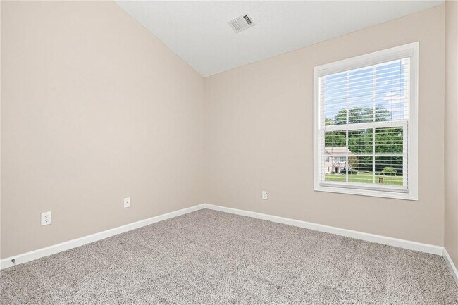 Building Photo - 8606 Thomas Ln