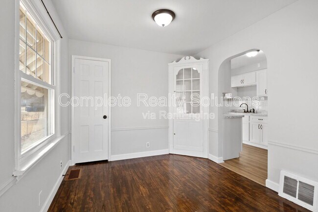 Building Photo - 8118 Blanchard Dr