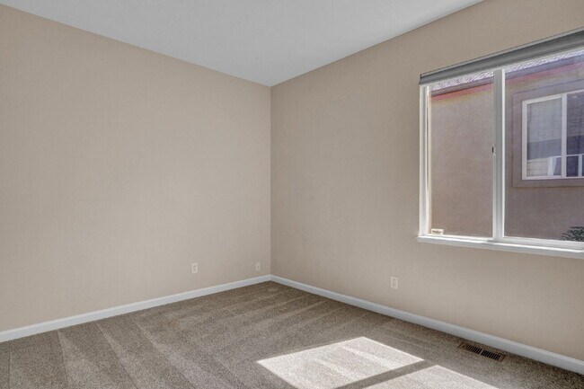 Building Photo - 3415 Gunn Peak View