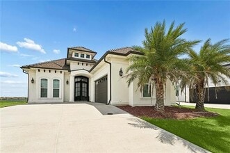 Building Photo - 4069 Marina Villa E